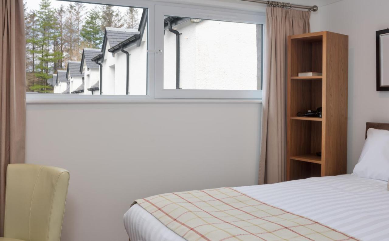 טיינולט The Brander Lodge Hotel And Bistro מראה חיצוני תמונה