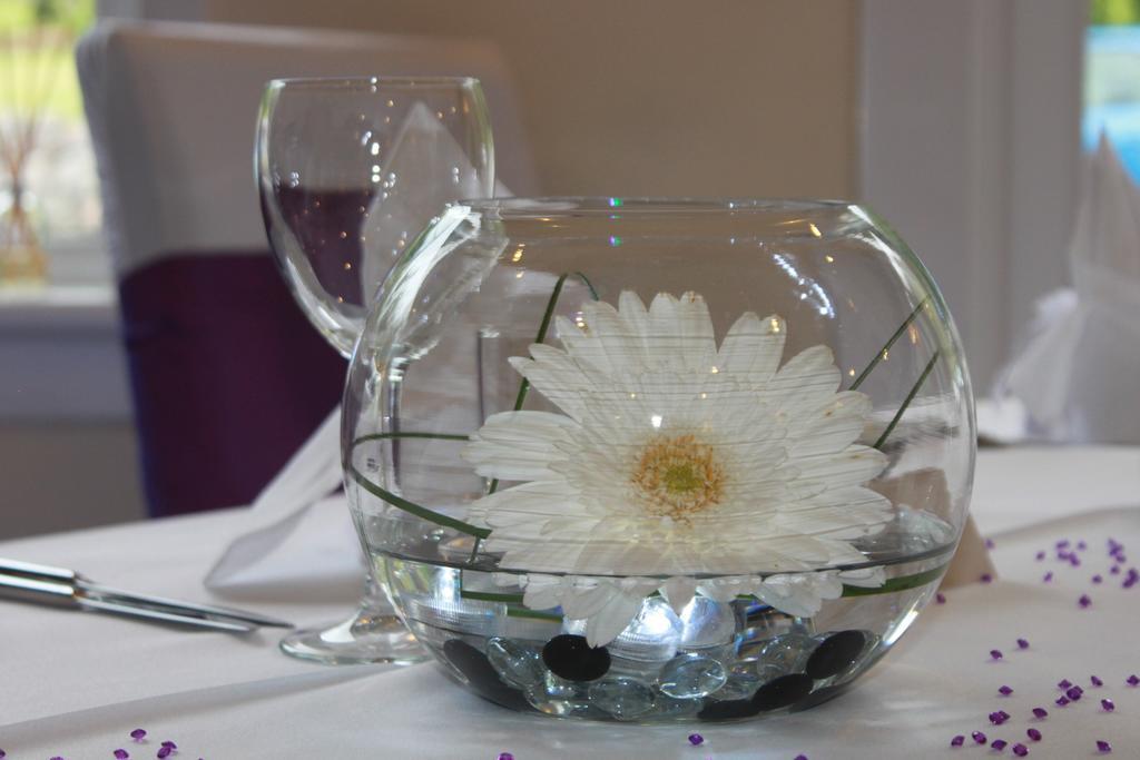 טיינולט The Brander Lodge Hotel And Bistro מראה חיצוני תמונה