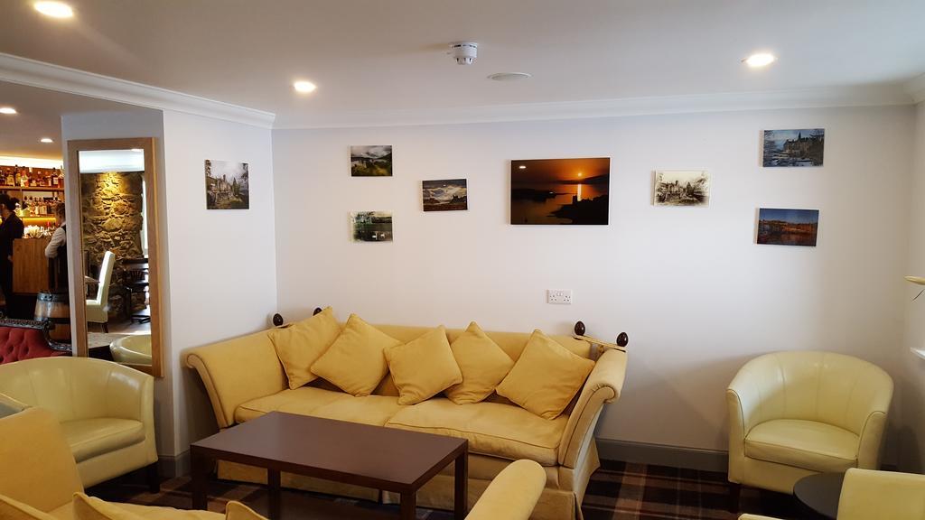 טיינולט The Brander Lodge Hotel And Bistro מראה חיצוני תמונה